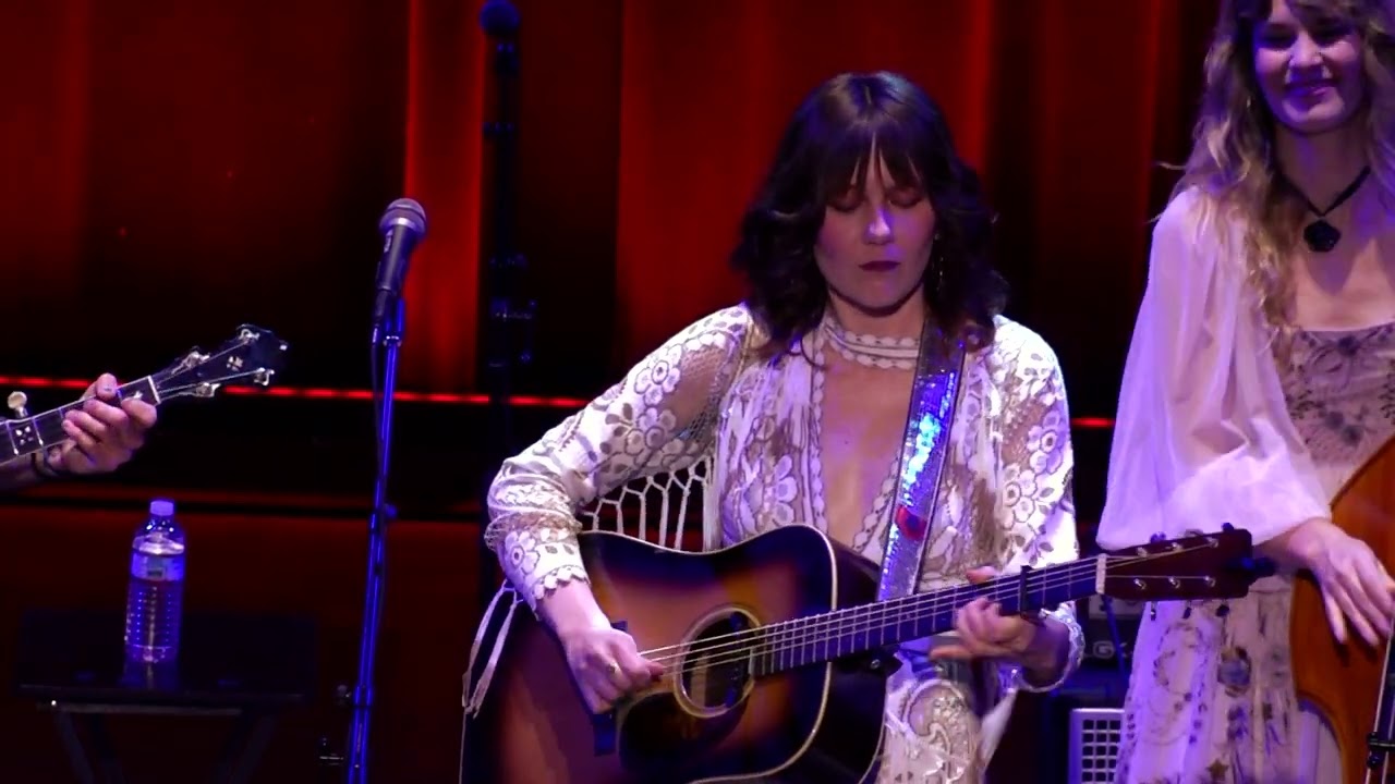 Molly Tuttle 