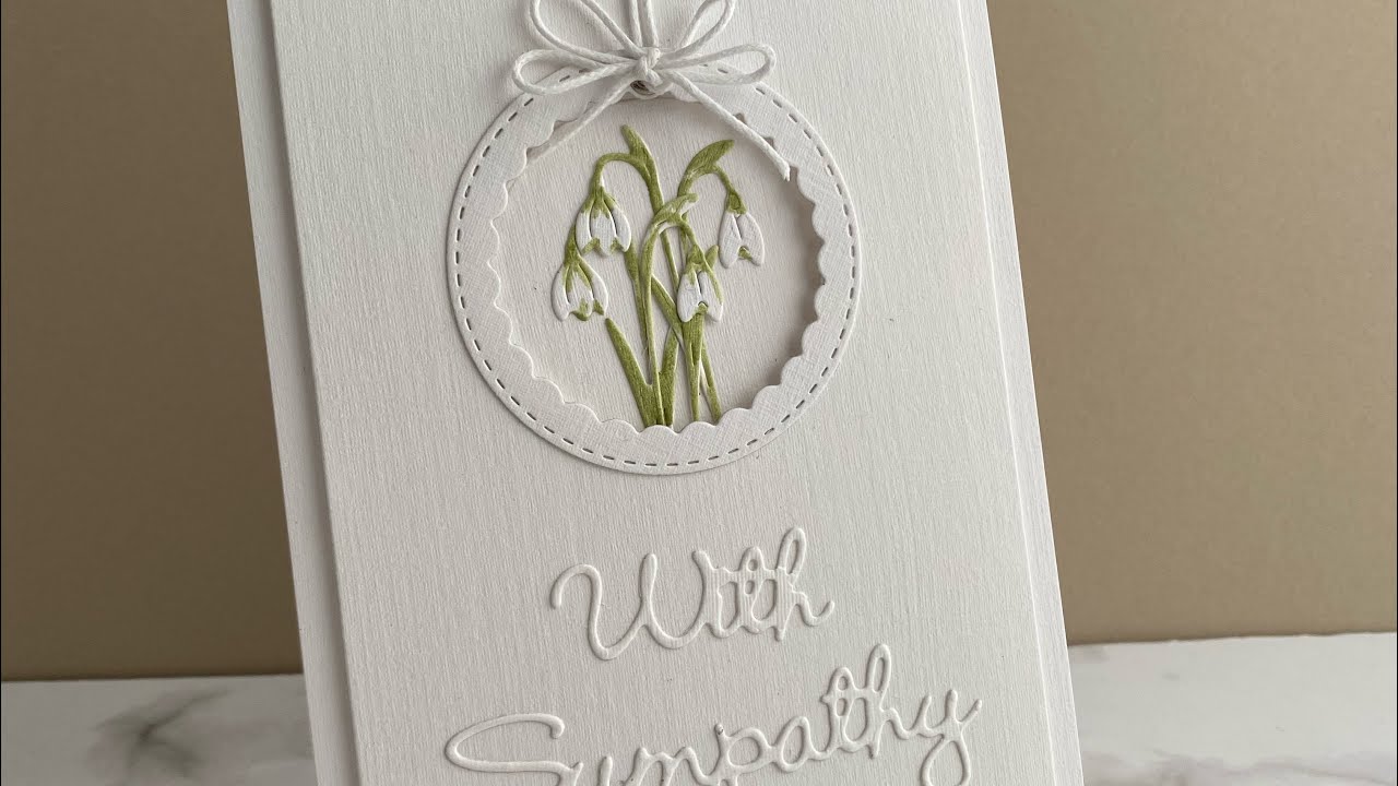 Creating a bauble with eyelet and bow for cards