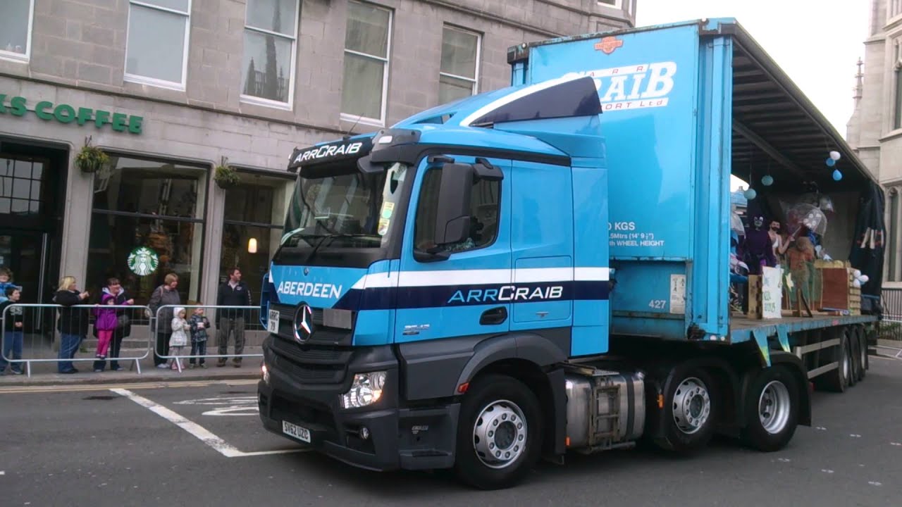 Scotland (Aberdeen Torcher Parade 2014)