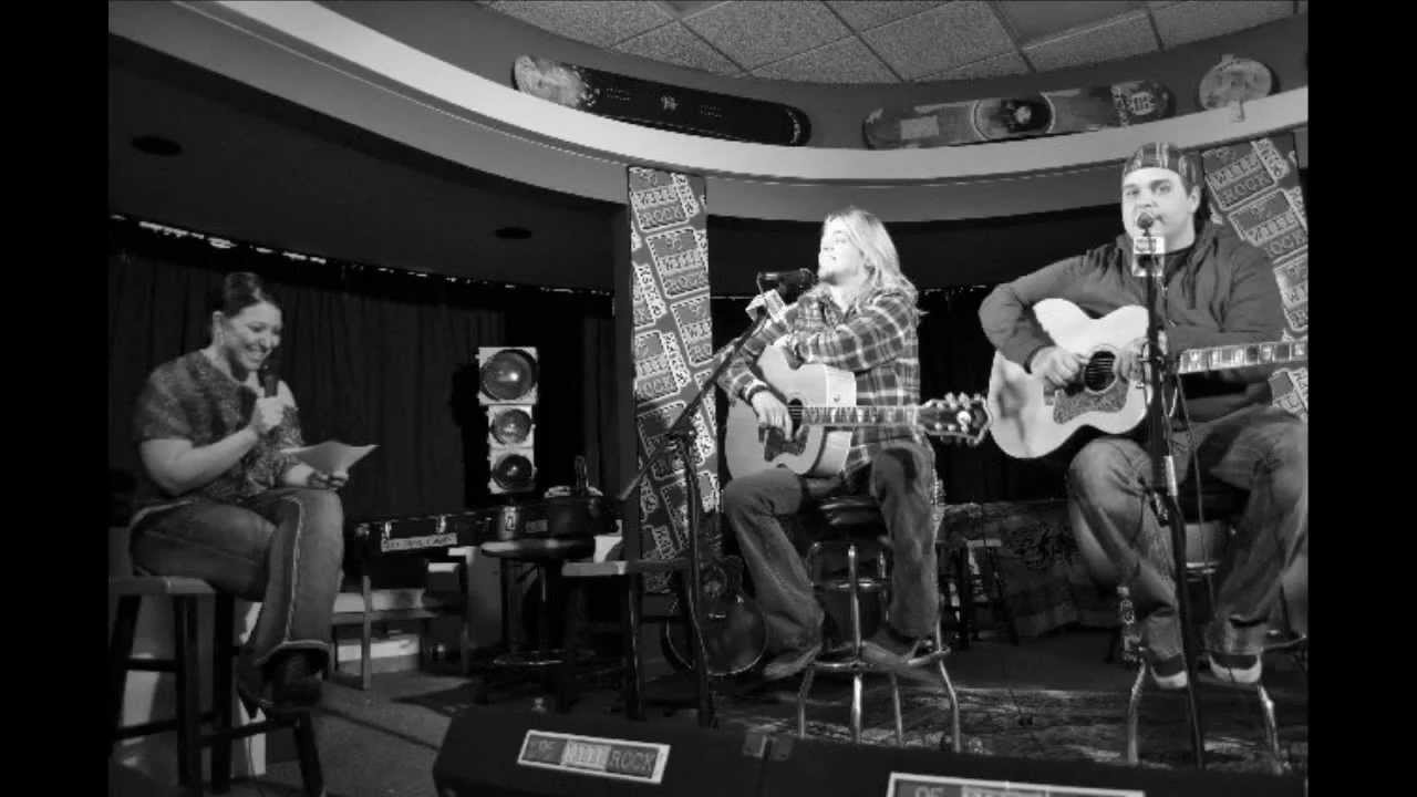 Black Stone Cherry - Like I Roll (acoustic, w/ interview)(720p)