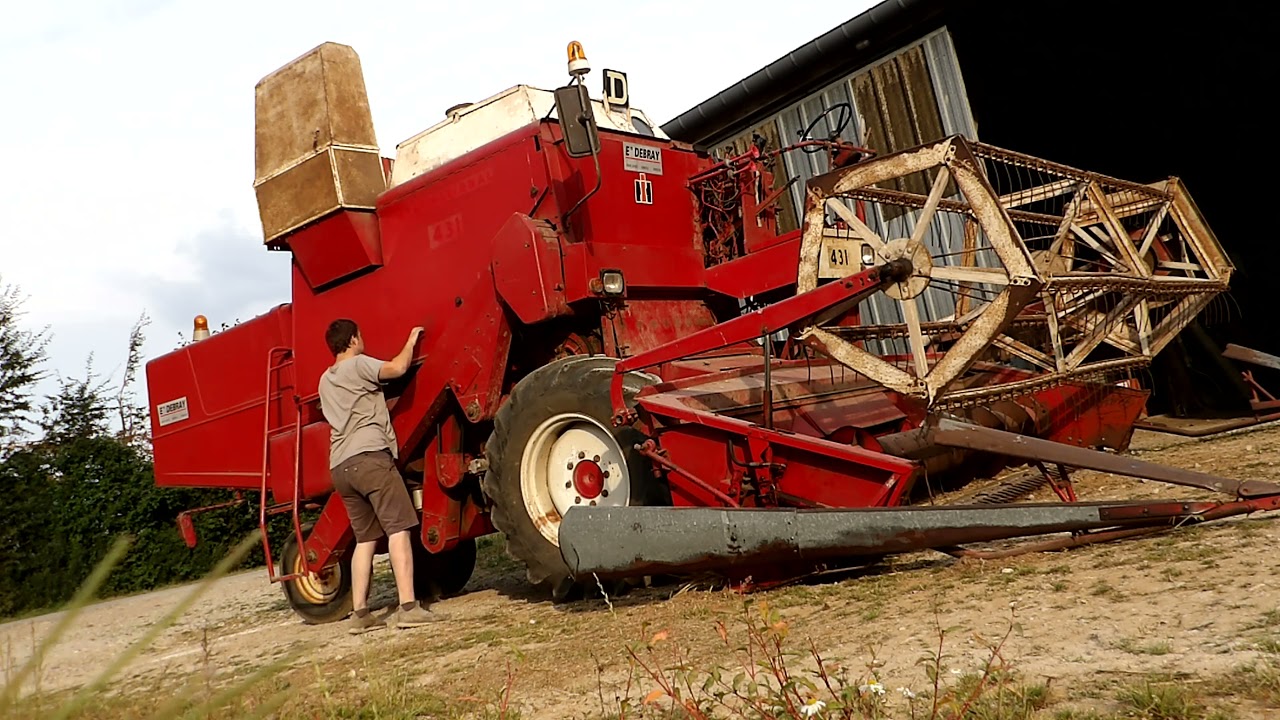 Je vous montre ma Batteuse IH 431 et le IH 845 au rotavator !