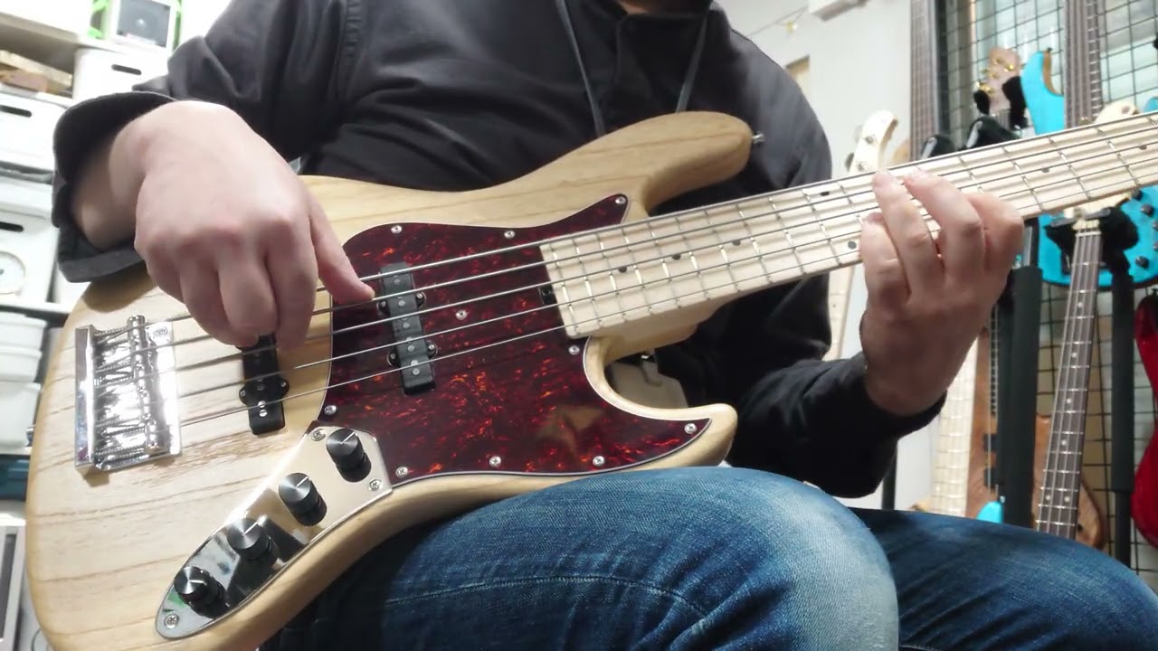 Sadowsky MetroLine 21-Fret Vintage J/J Bass, Solidbody, Swamp Ash Body, 5-String  Natural Satin DEMO