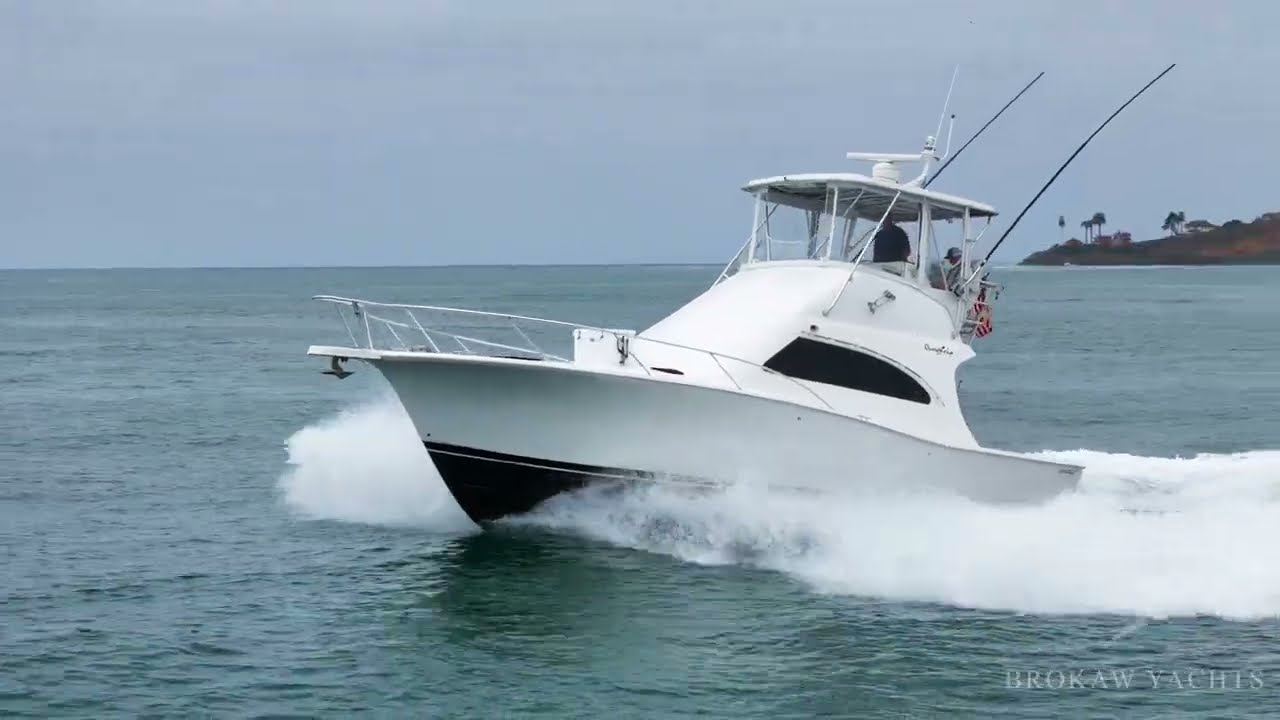 Entertain, Cruise, or Fish in style with this beautiful 2003 Luhrs 36 for sale by Brokaw Yachts!