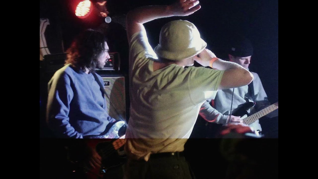 Raze - Live @ Hard Luck Bar (Toronto, Ontario)
