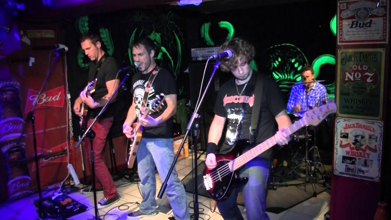 Womenizer - Too Much, Too Young, Too Fast (Airbourne Cover)