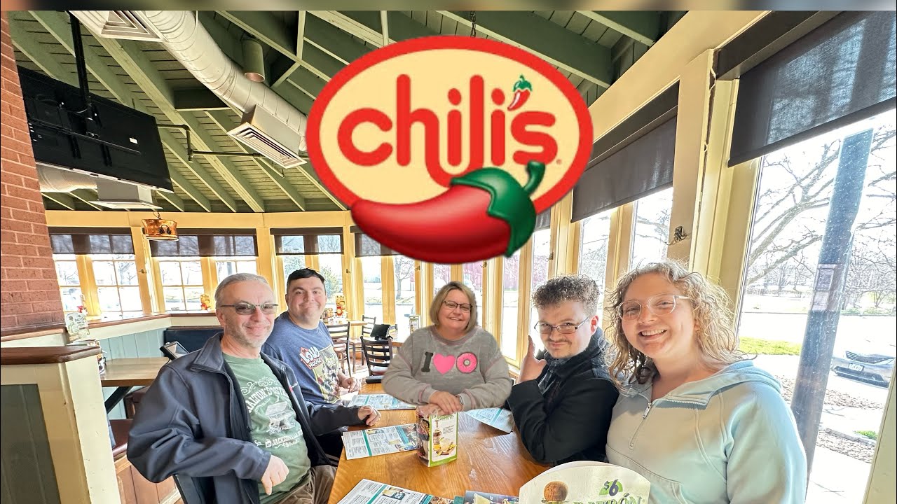 Bennett’s And Haley’s Birthday Lunch At Chili’s | Barnes And Noble | Spring Fever At Earl May