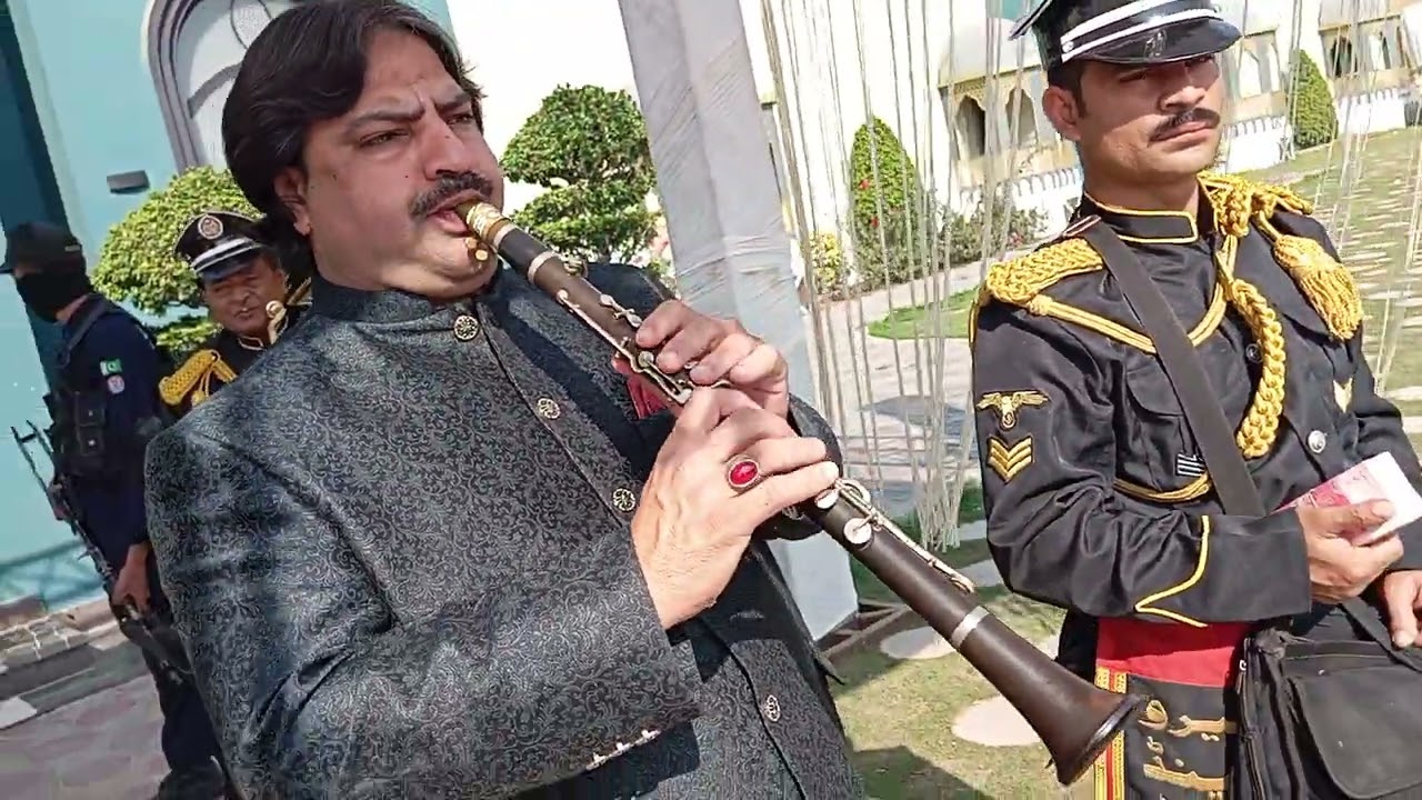 Tu muje  qabool song hero band lahore ph 03014456218