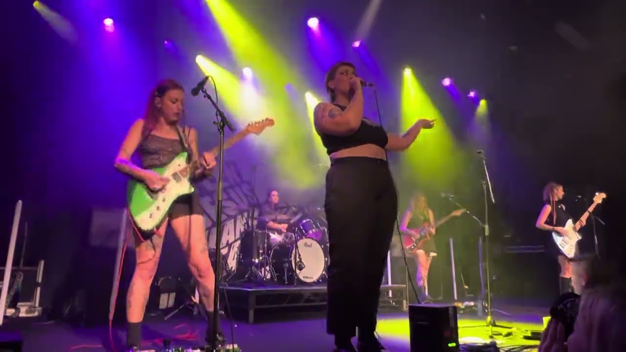 Teen Jesus and the Jean Teasers - Treat Me Better - Metro Theatre - Nov 2023