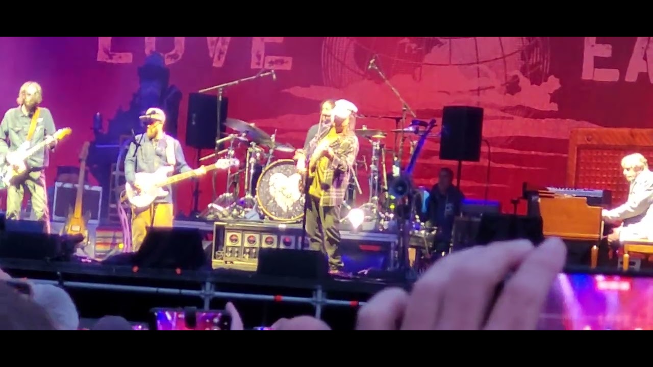 Neil Young and Chrome Hearts - Live@Cannstatter Wasen Open Air Stuttgart (2025)