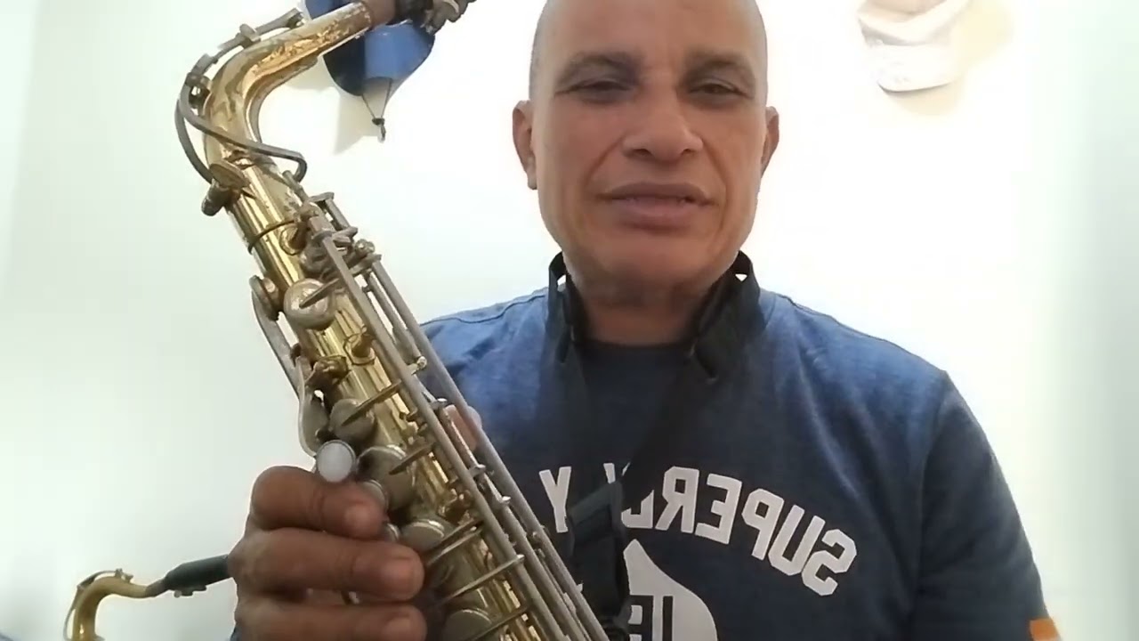 Tutorial Saxofon Alto.Como crear un mambo de Merengue (Fácil y Rápido)