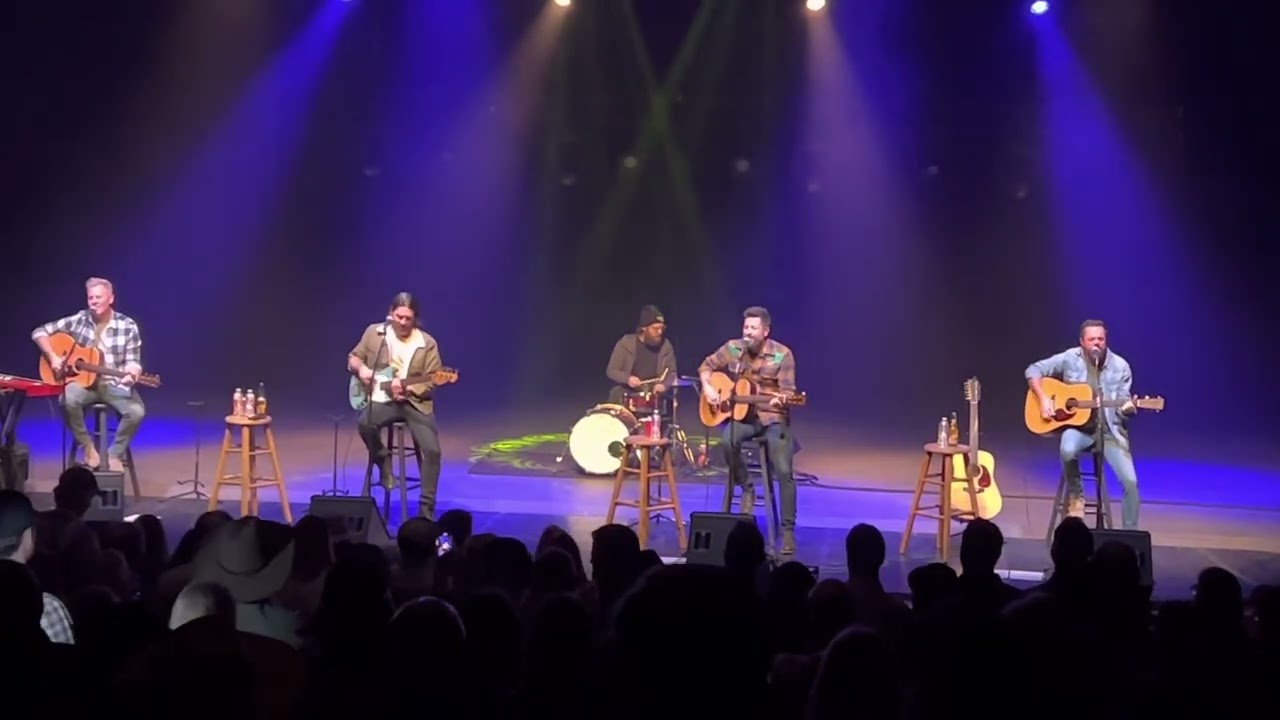 Old Dominion - Memory Lane World Premiere