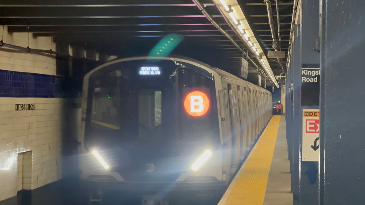 NYC Subway - Railfanning the (B) & (D) Trains at Kingsbridge Road