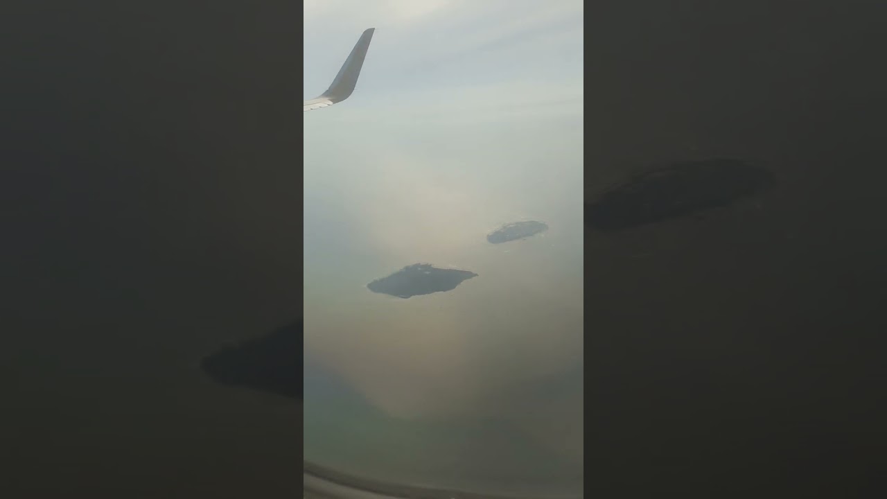 #take off save flight jakarta to batam. Jumat 13 juni 2025