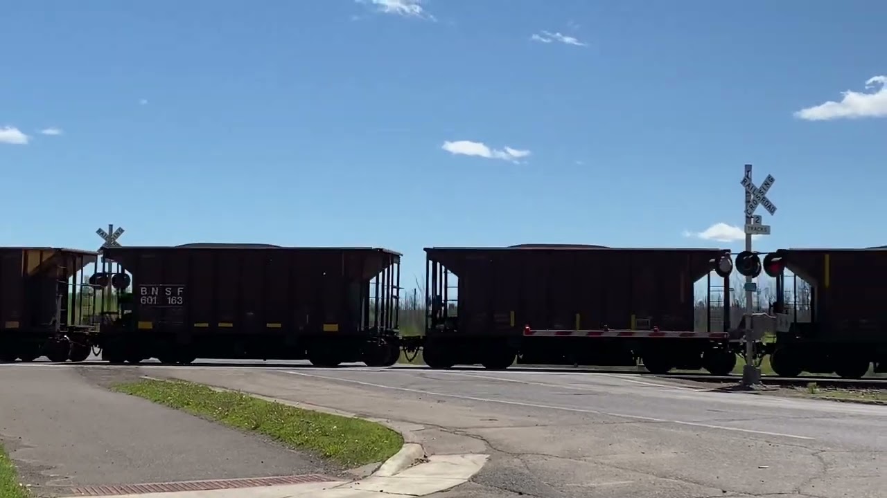 50 MPH TACONITE TRAIN TROUGH CARLTON MN!