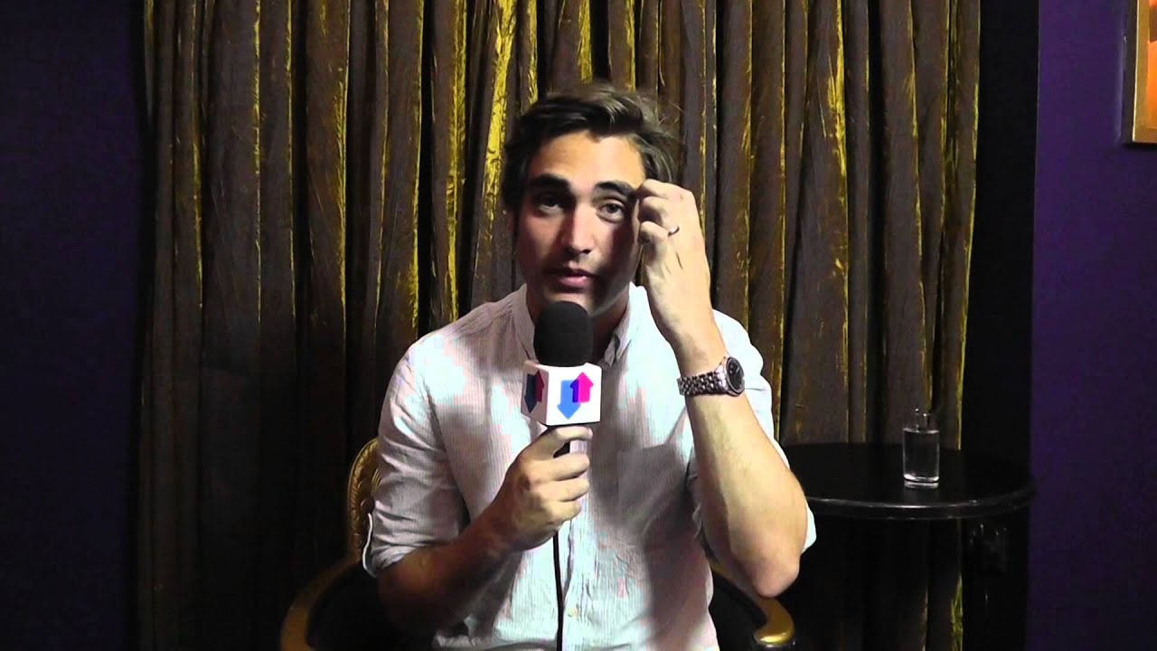 Charlie Simpson answers YOUR Twitter questions | Official Charts