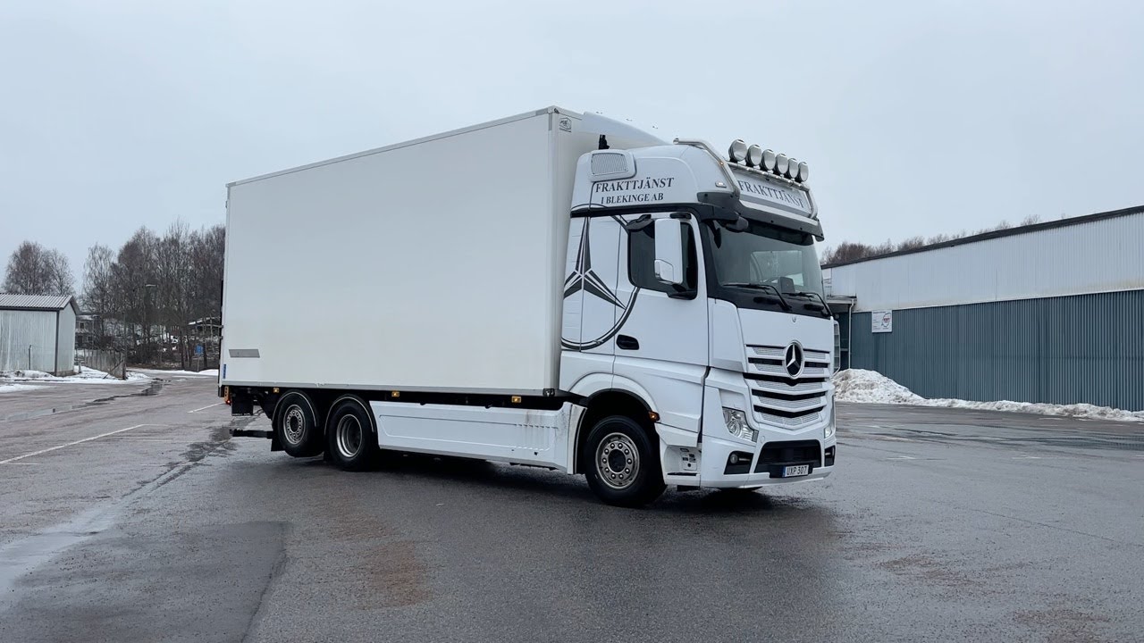 Köp Lastbil Mercedes-Benz Actros GigaSpace 2851 på Klaravik