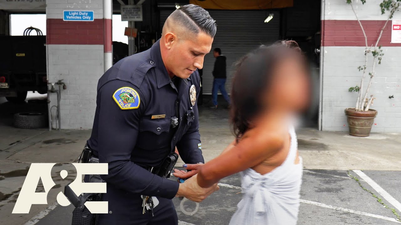 Officers Attempt to Make Contact With Woman Following Indecent Exposure | Live PD: Police Patrol
