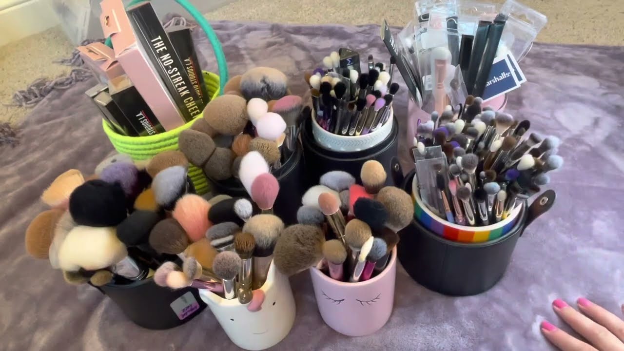 Decluttering My Makeup Brushes (NO PR, NONE GIFTED!) Brush Declutter & Collection Tour w Time Stamps