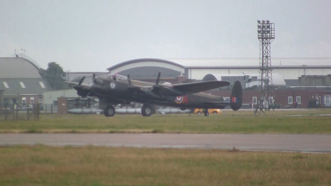 Canadian Lancaster Vera lands at RAF Coningsby 08/08/14