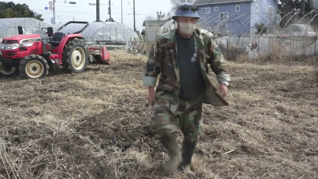 耕作放棄地再生　砂利回収