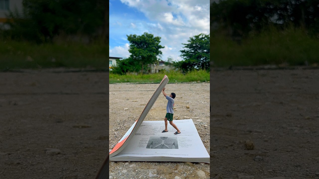 Forced perspective photography using books📖📸