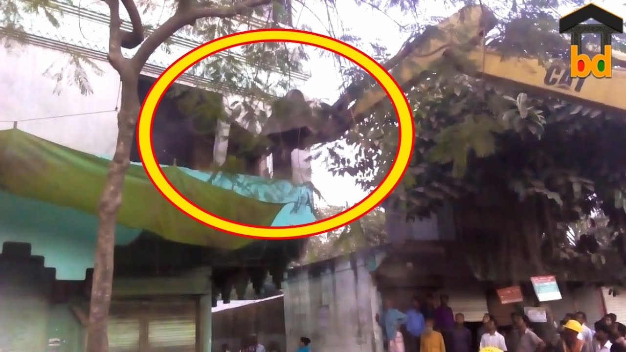 ►Shocking Eviction of illegal Buildings II Finally Hit By Crane and Try To Crush The Hotel