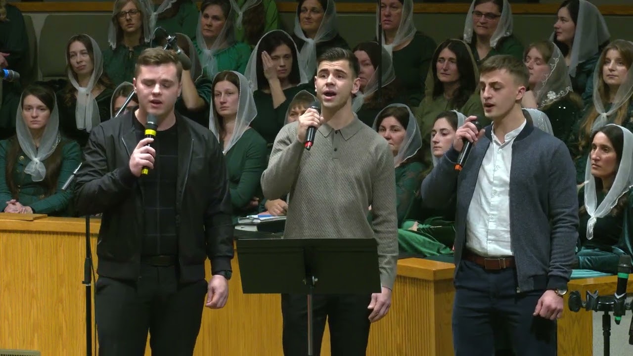 “Над пыльной землёю раскинулось небо” - Трио