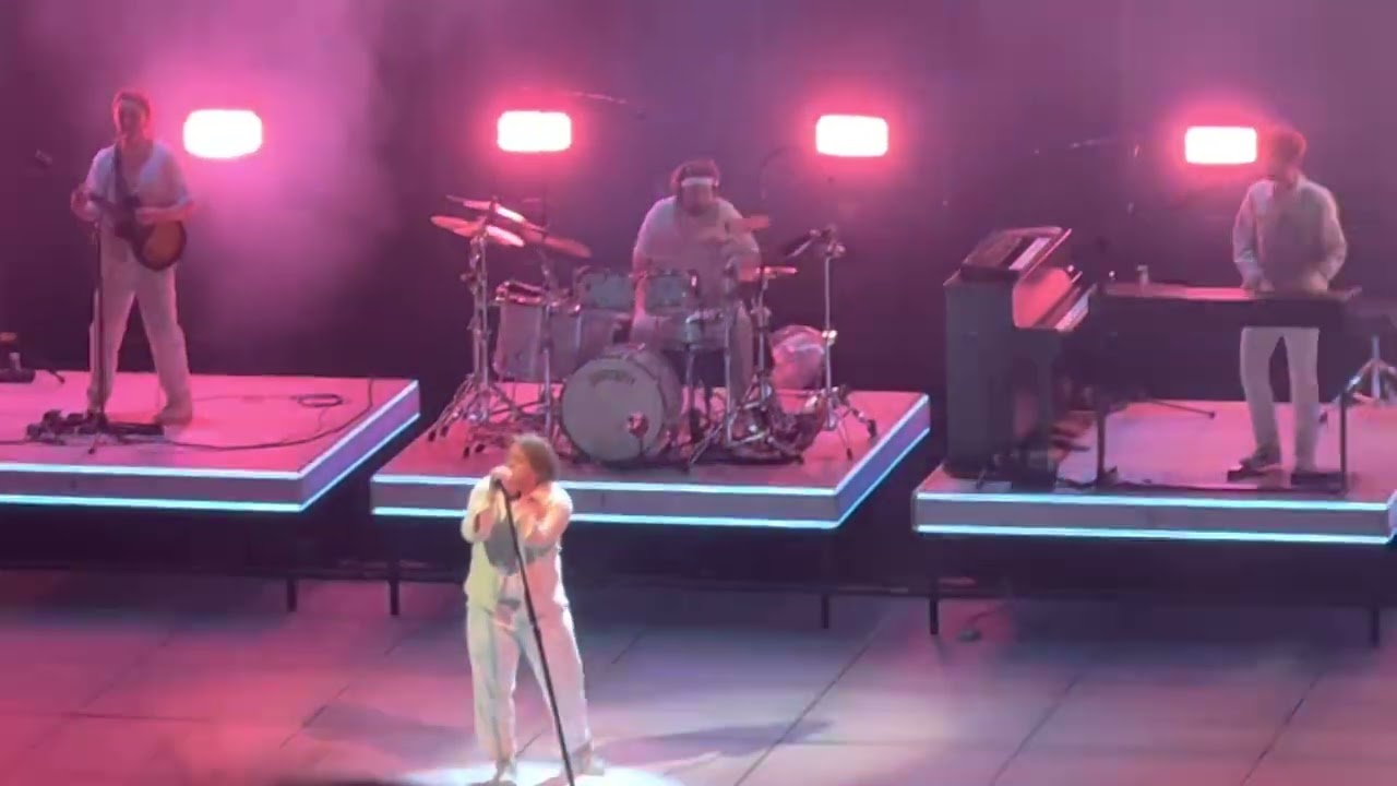 Lewis Capaldi “Forget Me” Radio City Music Hall NYC 4-6-23