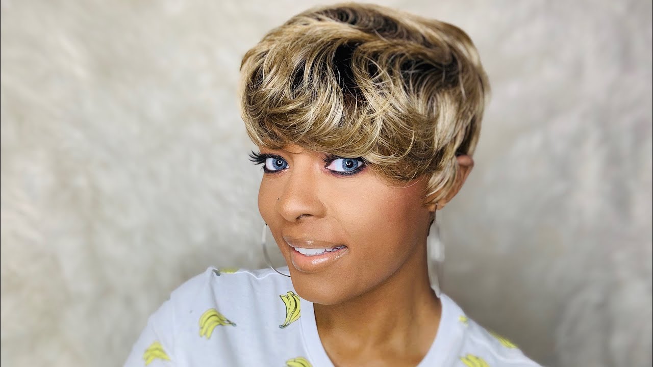 BOMB SHORT WIG! GINGER BY ZURY