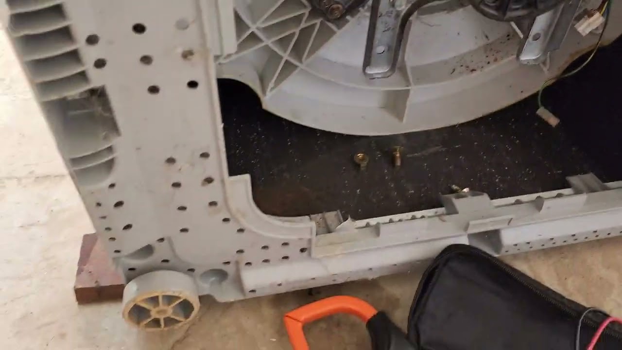 Máquina Consul CWE 15 não centrifuga e não agita. Saiba porque.