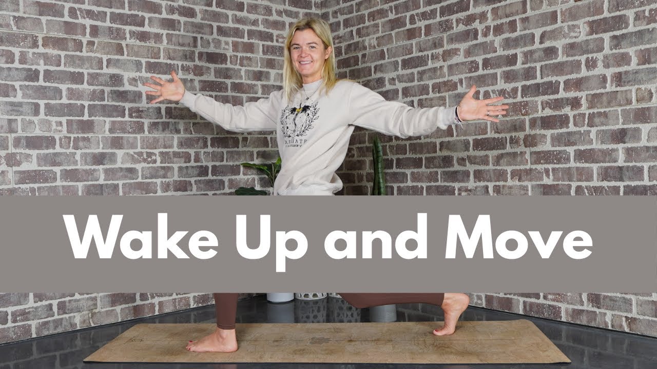 20-Min Morning Yoga Flow to Wake Up & Feel Energized