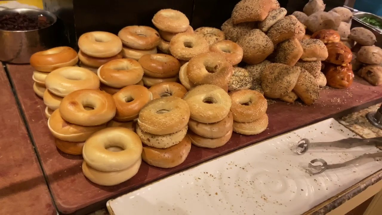 Bellagio Hotel Las Vegas 2020 Walkthrough & Lunch Buffet