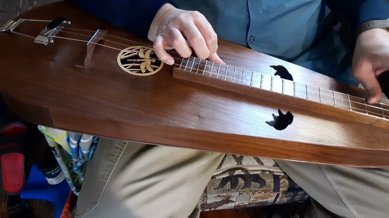 Mike Clemmer Baby Grand chromatic dulcimer demo by Aaron Flinner