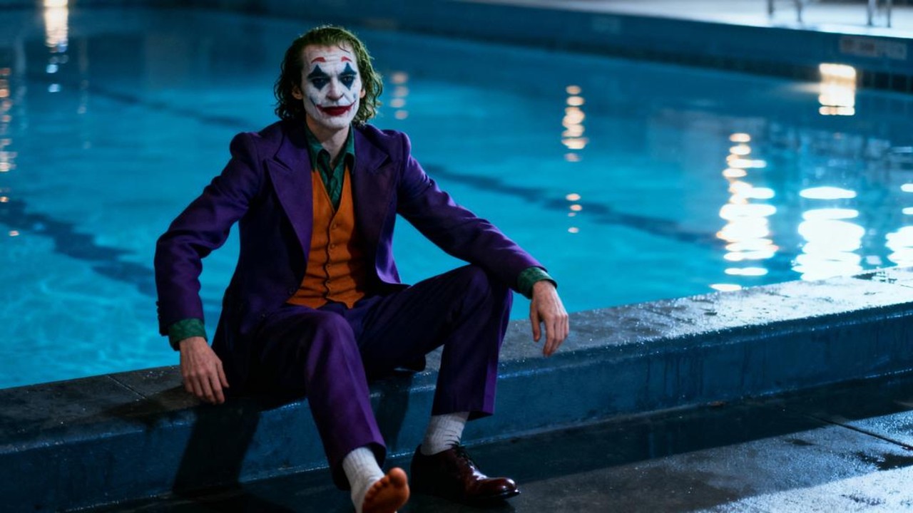 They’re Having Explosive Fight Over U Cuz They Feeling Embarrassed Competing With U Joker ApexRiot