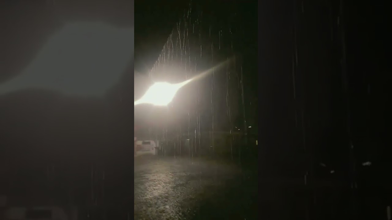 rain at night  #rainsounds #raindays #rainambiance #walking #walkthrough