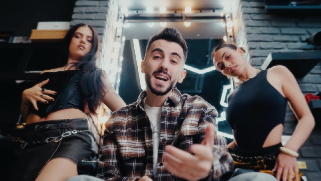 Omar Arnaout - S-a făcut bruneta blondă | Official Video