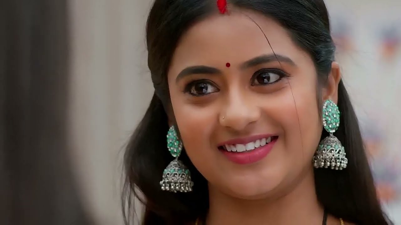 Meghana Pulls a Prank on Manjari - Megharagam - Full ep 299 - Zee Keralam - 17-May-204