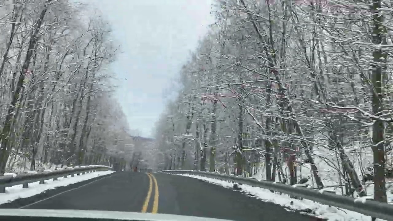 Driving through WNY’s snowy roads01