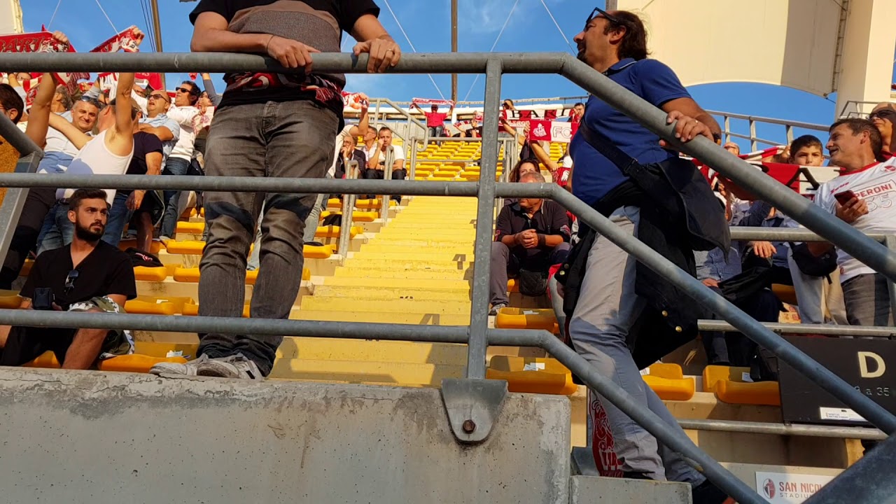 Bari - Ternana 2-0. Inno del Bari