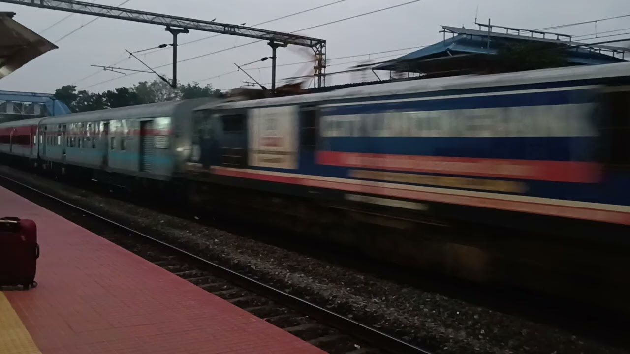 12618 NIZAMUDDIN TO ERNAKULAM MANGALALAKHWADWEEP SF EXPRESS SKIPPING ANGAMALI(AFK) 