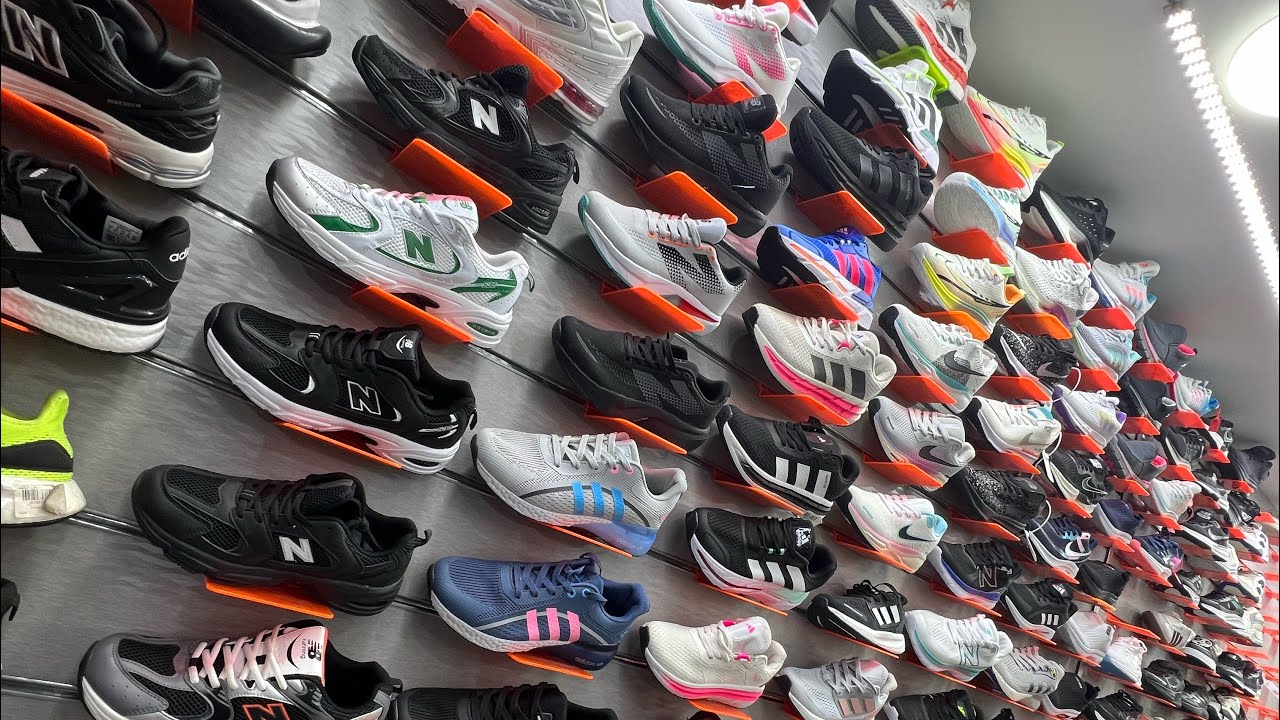 مصادرات الجمارك للشوزات المستورده صفقة شوزات ميرورحريمى ورجالى وأطفالي #  #shoes #