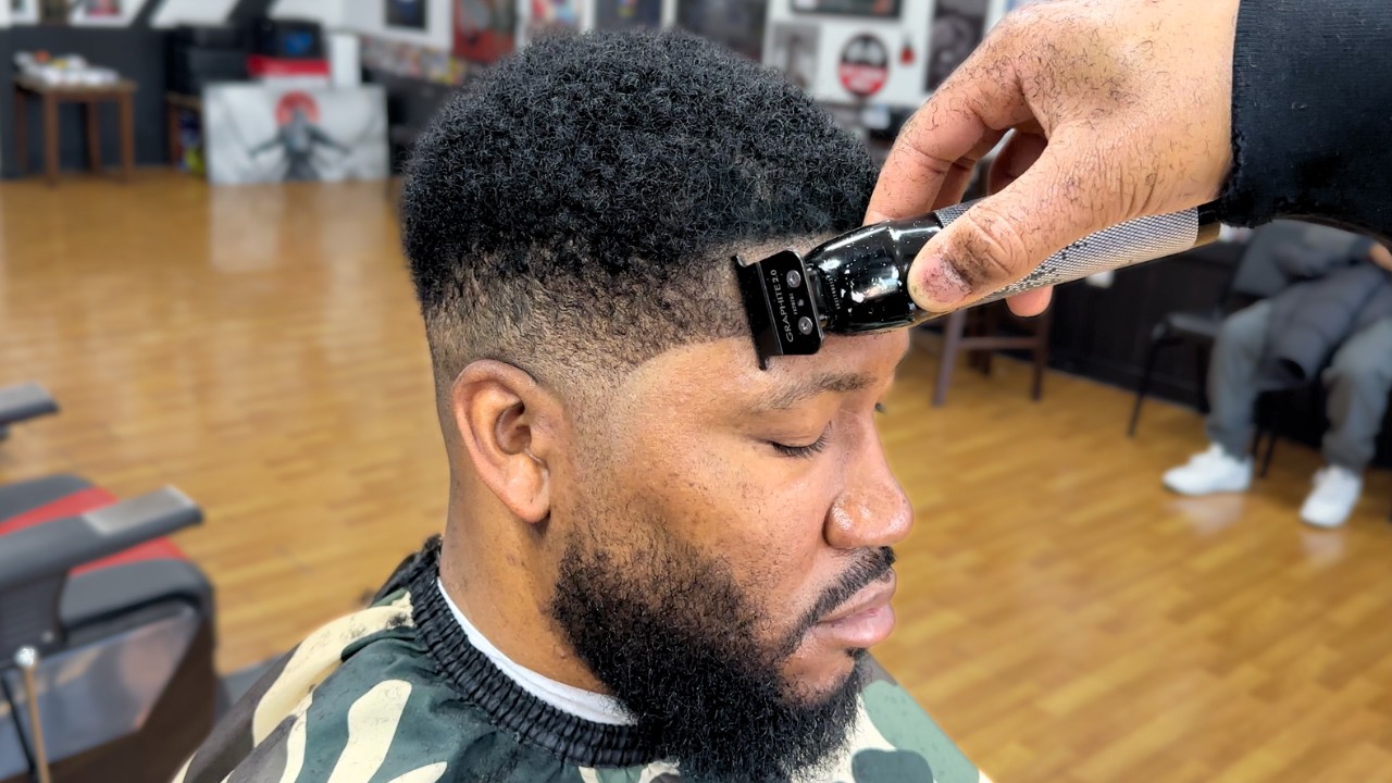 MEDIUM FADE Haircut Tutorial | Best Way To Fade This Texture