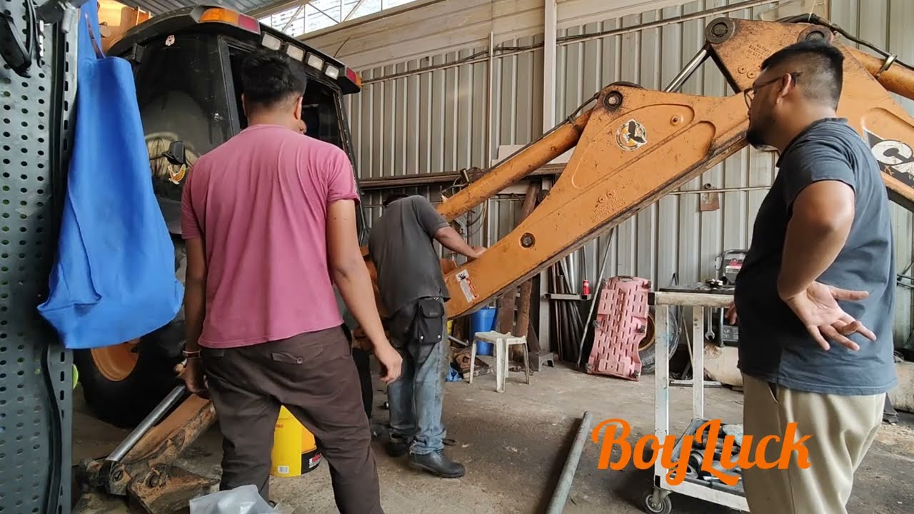 Backhoe CASE 580 M3 Tukar Bush Kepala Kambing