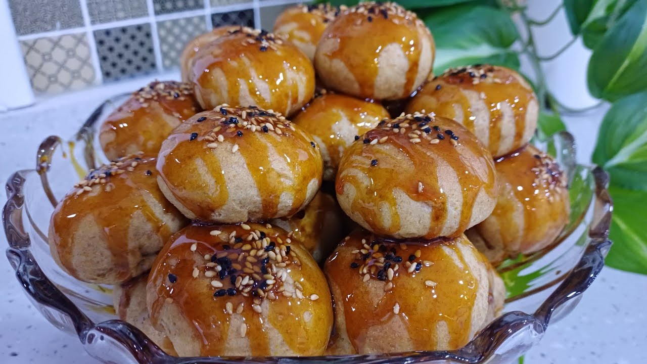 DATES AND SOFT CHEESE BUNS USING BROWN FLOUR | MINI DATES AND CHEESE BUNS