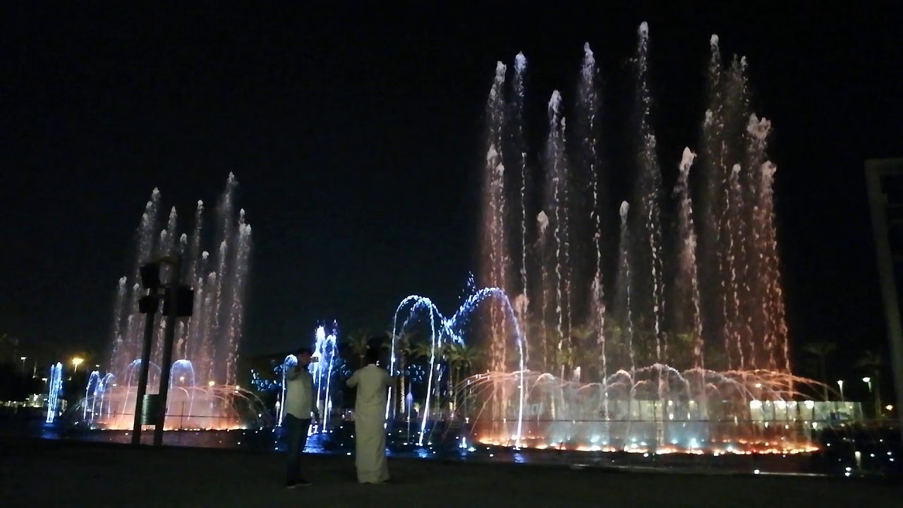 Dancing fountain ⛲ um kaltom النافورة الراقصة انت عمري لام كلثوم