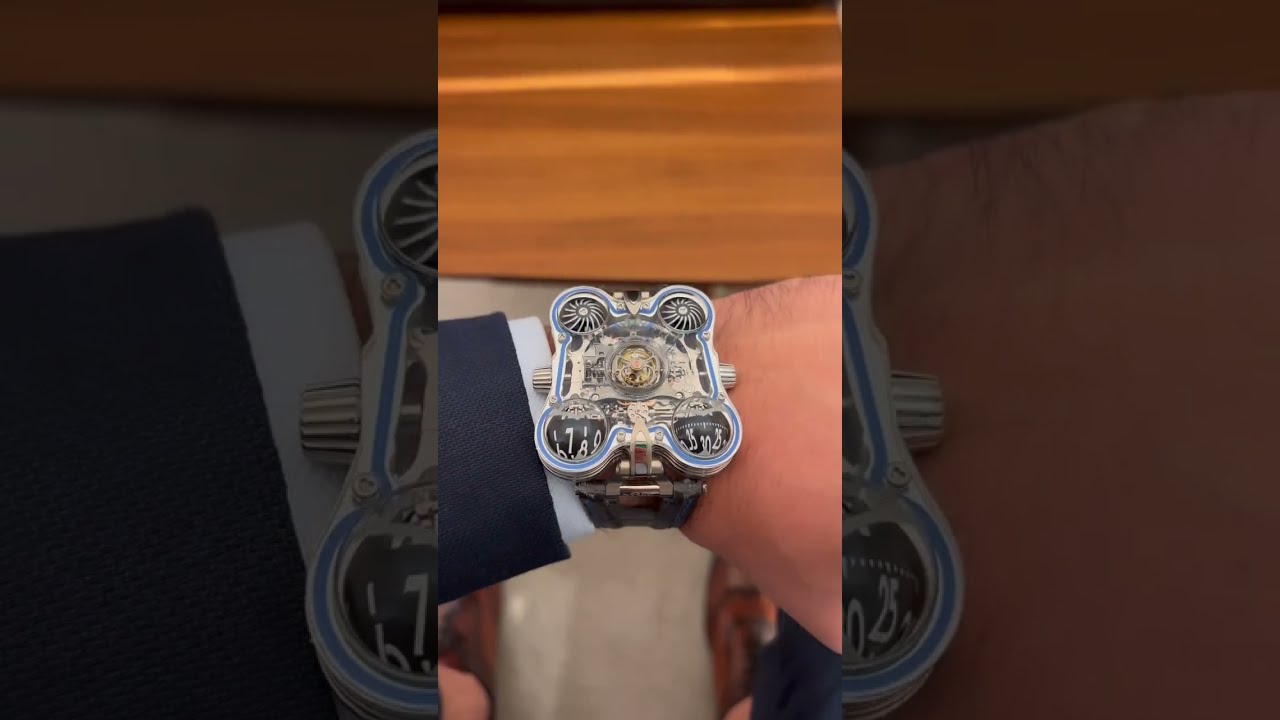 MB&F HM6 SV