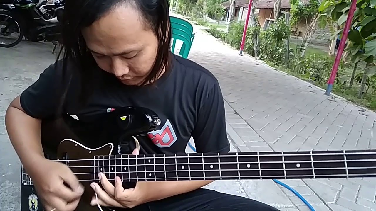 Senam jari bass