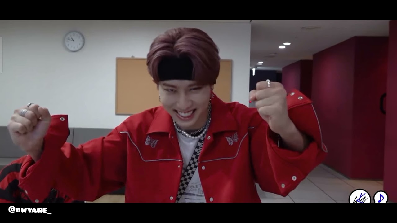 JeongSung | Jeongin x Jisung | i.n x han | SKZ | Moment