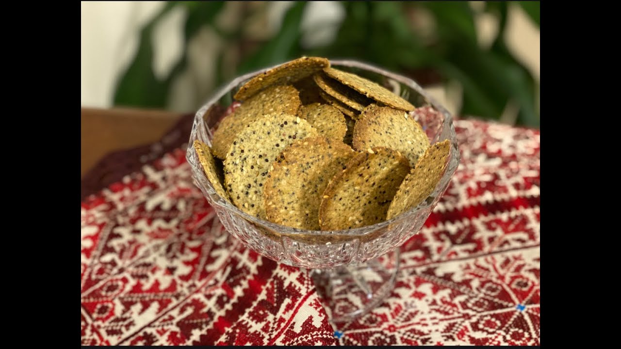 رقائق الزعتر المُقرمشة - المقادير مكتوبة بآخر الفيديو|  وأسفل الفيديو Crispy ZA’ATAR Crackers