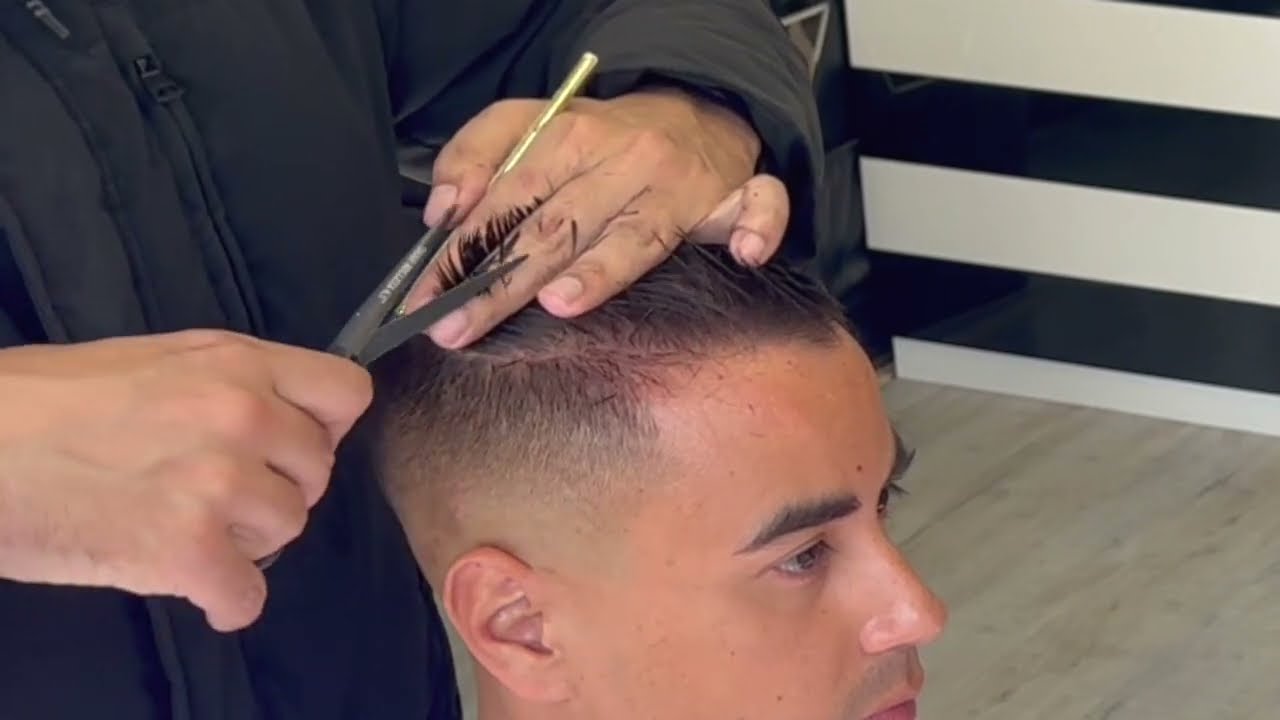 ASMR BARBER - What they don't tell you to do a fade rozon 10 Minutes